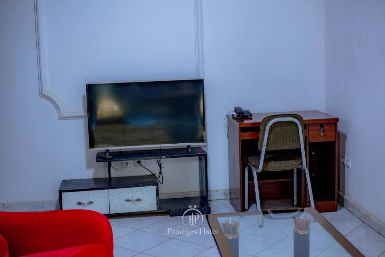 Prodiges Hôtel Yaoundé Extérieur photo
