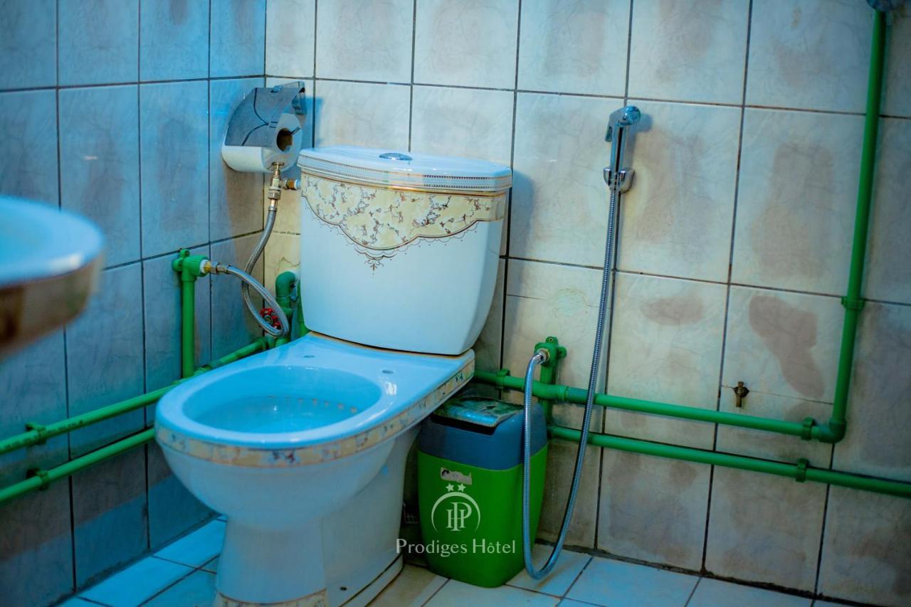 Prodiges Hôtel Yaoundé Extérieur photo
