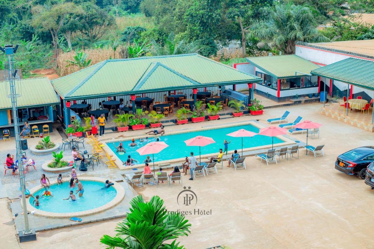 Prodiges Hôtel Yaoundé Extérieur photo
