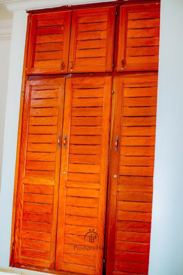 Prodiges Hôtel Yaoundé Extérieur photo