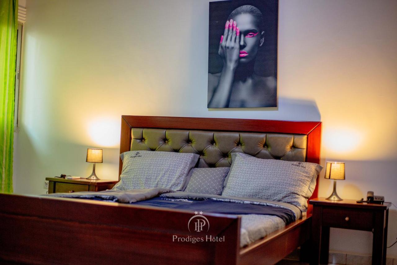 Prodiges Hôtel Yaoundé Extérieur photo