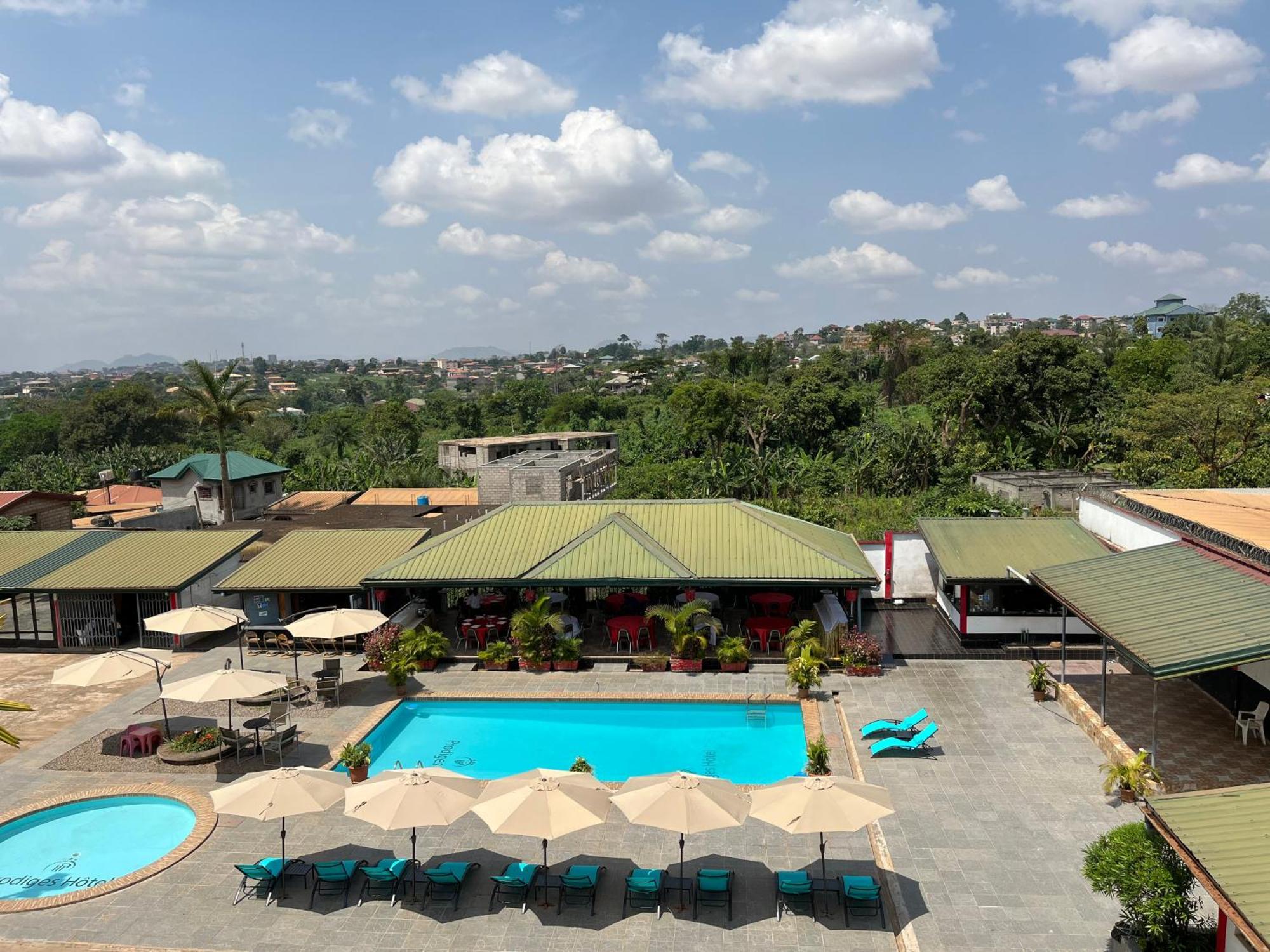 Prodiges Hôtel Yaoundé Extérieur photo